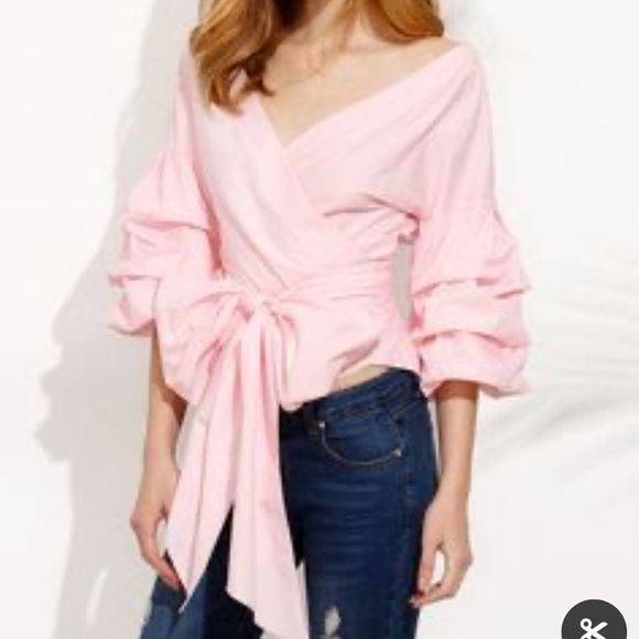 🌸Miss Selfridge🌸 wrap around shirt with puff sleeves🌸 - Picture 4 of 12